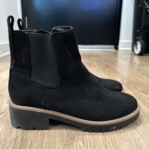 Kensie Kayla Ladies Chelsea Faux Suede Boot Black Size 7M USED